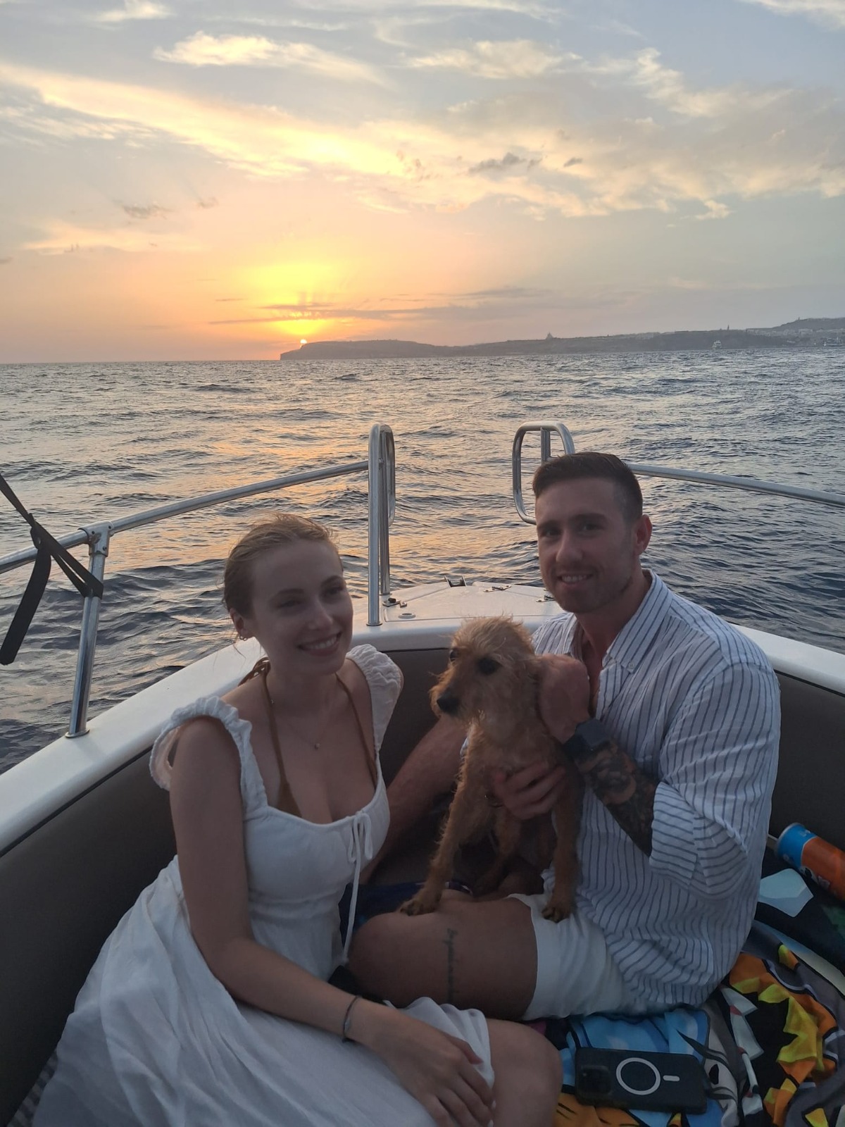 Private Boat Charters: Explore the Coast at Your Own Pace